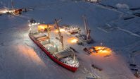 Schiff im Hafen Sabetta im Föderationskreis Ural. Russland, 07.12.2020. Bild: Legion-media.ru / Valerii Kadnikov