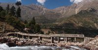 Die Dynamik der Erdoberflächen zeigt sich eindrucksvoll in Hochgebirgstälern wie hier im Zentral-Himalaya: Schmelz- und Regenwasser formen die Landschaft stetig neu. Quelle: Prof. Dr. Bodo Bookhagen (idw)