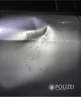 In der Delle ist deutlich der Schuhabdruck zu erkennen. Bild: Polizei