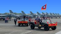 Inbetriebnahme der ersten Staffel der modernisierten F-16V-Kampfflugzeuge auf dem Luftwaffenstützpunkt Chiayi, Taiwan, 18. November
