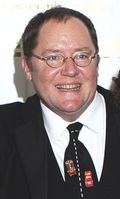 John Lasseter bei den 34. Annie Awards mit einer Cars-Krawatte. Quelle: John Mueller / de.wikipedia.org
