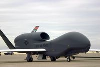 RQ-4 Global Hawk als Kernelement des AGS (gezeigt ist RQ-4A)