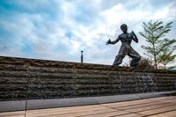 Bruce Lee Statue in der Avenue of Stars in Hongkong /  Bild: "obs/Hong Kong Tourism Board"