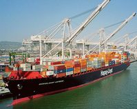 Hapag-Lloyd Containerschiff Bild: wikipedia.org