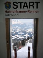 Blick aus dem Starthaus der Hahnenkamm-Abfahrt