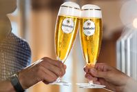 Krombacher meldet Rekord-Ergebnis: Mai 2018 bester Monat in der Geschichte der Brauerei / Bild: "obs/Krombacher Brauerei GmbH & Co."