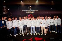 Ausgezeichnete Köche der Michelin Guide Ceremony Night 2025 auf der Bühne  Bild: Michelin Frankfurt Fotograf: Michelin Frankfurt