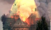 Feuer in Kathedrale Notre-Dame ausgebrochen