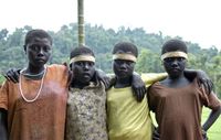 Jarawa-Mädchen. Ein neu veröffentlichtes Video zeigt, wie Mädchen befohlen wird zu tanzen. Bild: Survival