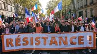 Aufnahme während der Demonstration am 22. Oktober in Paris. Bild: twitter.com/f_philippot/RT