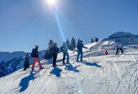 Skifahren macht Spaß, doch ein Unfall ist schnell passiert.