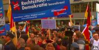 Bild: Screenshot Youtube Video "Pro-refugees protests riot with police, Germany Berlin (Протесты Германия)"