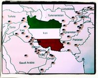 US-Militärbasen und Truppen um den Iran herum. Iran ist neben Nordkorea eines der letzten Länder ohne eine Rothschild-Zentralbank.