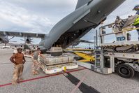 Mehrere A400M des Lufttransportgeschwaders 62 aus Wunstorf fliegen nach Sturm IRMA Hilfsgüter aus Eindhoven nach St Maarten.