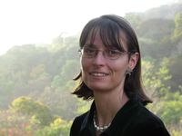 Prof. Dr. Bettina Engelbrecht, Professorin für Pflanzenökologie an der Universität Bayreuth und Mitarbeiterin am Smithsonian Tropical Research Institute (STRI) in Panama, einer weltweit führenden Einrichtung zur Tropenforschung.
Quelle: Foto: Hubert Herz; mit Autorangabe zur Veröffentlichung frei. (idw)