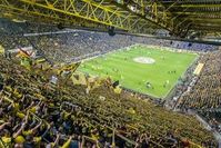 Beliebtestes Fußballstadion Deutschlands: Signal Iduna Park in Dortmund: Deutschlands beliebteste Fußballtempel stehen in Dortmund, Berlin und München. Bild: "obs/Testberichte.de/BVB"