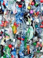 Plastikflaschen: viele Verpackungen nicht unbedenklich.