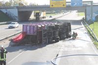 Verunfallter Lkw Bild: Polizei