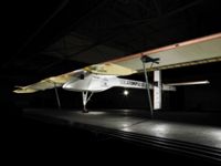 Solar Impulse zum ersten Nachtflug aufgebrochen. Bild: solarimpulse.com