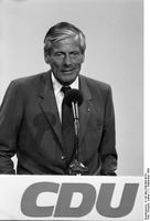 Walther Leisler Kiep, 1989