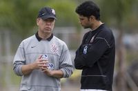 Mano Menezes und Corinthians-Spieler William