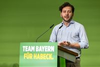 Felix Banaszak (2024)