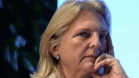 Karin Kneissl, ehemalige österreichische Außenministerin und Vorstandsmitglied von Rosneft, bei einer Sitzung des 14. Eurasischen Wirtschaftsforums in Verona im Oktober 2021