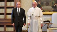 Der russische Präsident Wladimir Putin und Papst Franziskus treffen sich im Vatikan (Archivbild). Bild: Alexei Druschinin / Sputnik