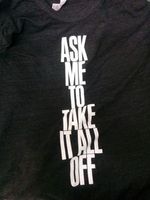 "Ask me to take it all off": Slogan hat Folgen. Bild: Twitter, bit.ly/1P8FeK8