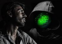 Dunkle Schatten: Hacker werden selbst zu Opfern.