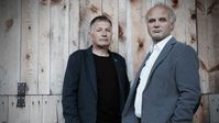 Der Schauspieler Thomas Rühmann (links) und der Musiker Tobias Morgenstern leiten gemeinsam das "Theater am Rand" in Zolllbrücke
