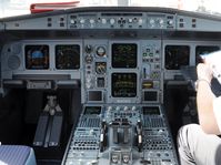 Cockpit eines Airbus A330