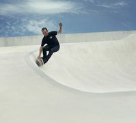 Successful testing of the Lexus Hoverboard in Cubelles, Barcelona revealed in new film starring test rider Ross McGouran. Bild: Olly Burn