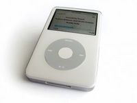 iPod: isoliert musikbegeisterte Apple-User. Bild: pixelio.de/Thommy Weiss