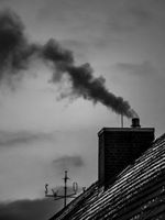 Rauchender Schlot: US-Kältewelle belastet. Bild: pixelio.de, Lisa Spreckelmeyer