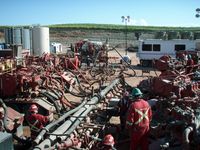 Eine Fracking Anlage in North Dakota