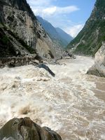 Tigersprungschlucht des Jangtse Flußes nordöstlich von Shigu