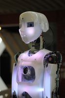 Ein humanoider Roboter in der DASA – Arbeitswelt Ausstellung