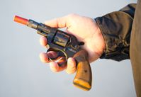 Schreckschußpistole (PTB-Waffe) (Symbolbild)