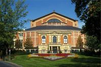 Wagner-Festspielhaus in Bayreuth Bild: Lothar Spurzem