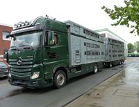 Überladener Tiertransporter 26052020 Bild: Polizei