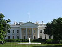 Das Weiße Haus. Bild: Majonaise aus de.wikipedia.org