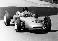 Dan Gurney auf Porsche Typ 804 beim Formel-1-Rennen auf der Solitude 1962