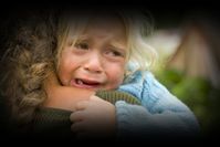 Weltweit werden Kinder sadistisch mit gesundheitsschädlichen Masken gequält - wer gibt die Anweisungen dafür? (Symbolbild)