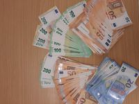 15.000 Euro Bargeld / Bild: Bundespolizei