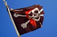 Piraterie: Bekämpfen sinnlos, meint Peter Jenner. Bild: pixelio.de/ S. Hofschlaeger