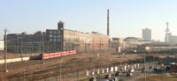 Rückseite des Continental-Werkes in Hannover-Vahrenwald, Ansicht von der nahegelegenen Bahnlinie aus