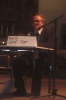 Josef Sayer auf einer Podiumsdiskussion beim 97. Deutschen Katholikentag 2008 in Osnabrück.