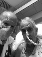 Dr. Bartley Griffith neben David Bennett, 57, der ein Herztransplantat von einem genetisch veränderten Schwein erhielt - SNA, 1920, 11.01.2022 (Foto: © Foto / University of Maryland School of Medicine)