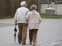 Immer mehr Menschen werden immer älter Foto: pixelio.de/Balzer Matthias